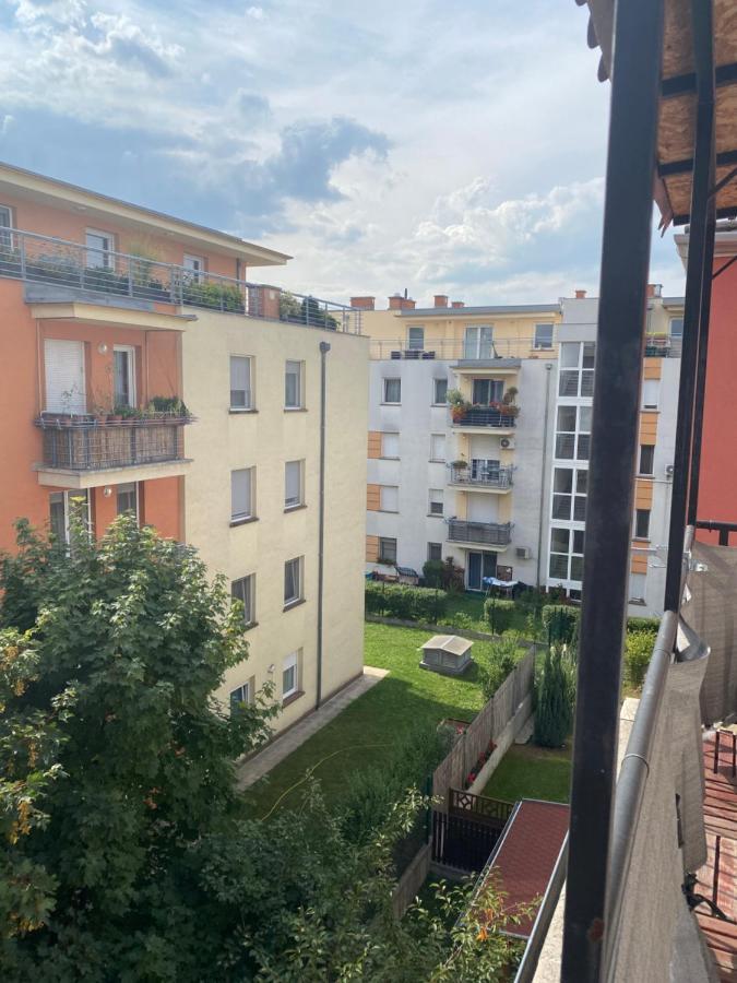 Barbara'S Apartment Budapeşte Dış mekan fotoğraf